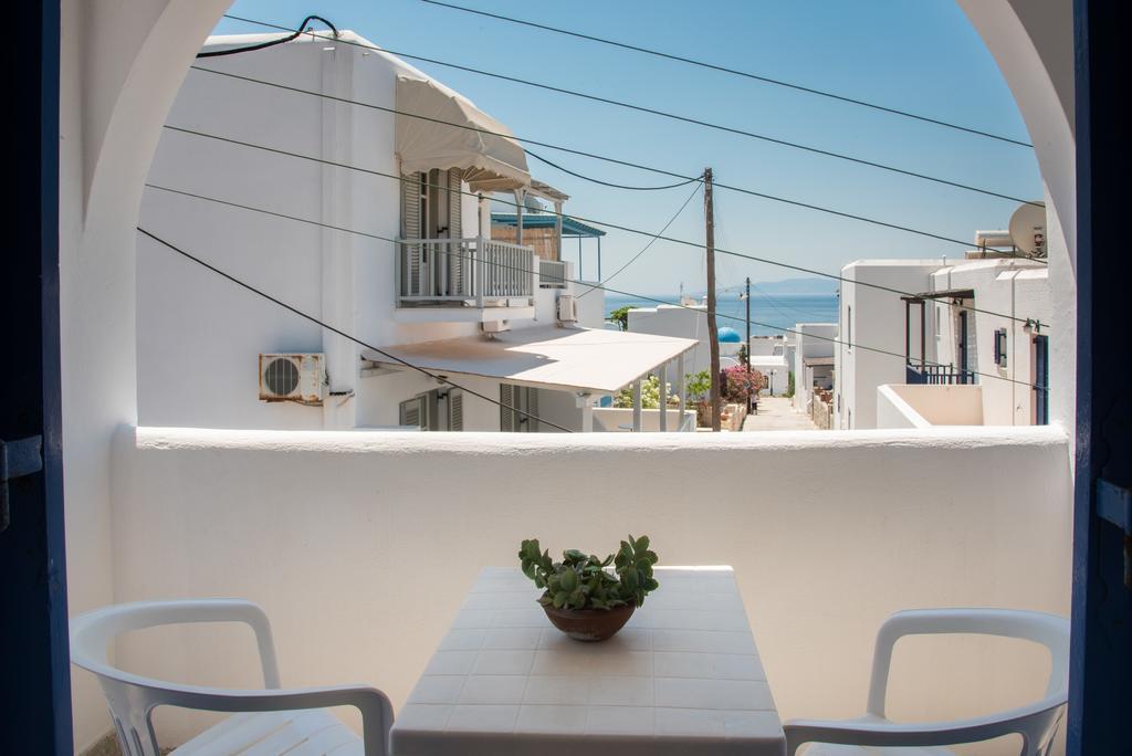 Londos Hotel ปิโซ ลิวาดิ ภายนอก รูปภาพ