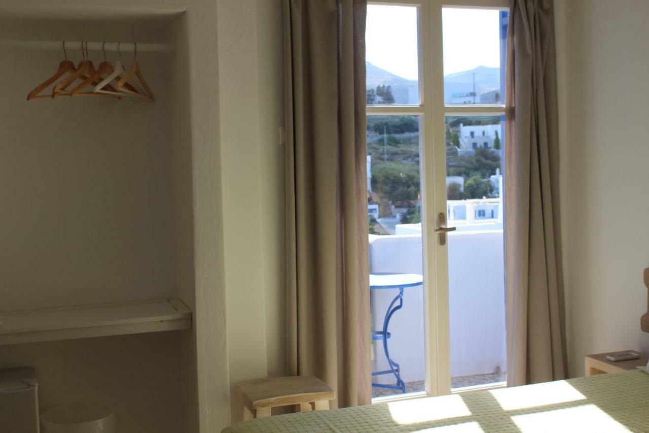 Londos Hotel ปิโซ ลิวาดิ ภายนอก รูปภาพ