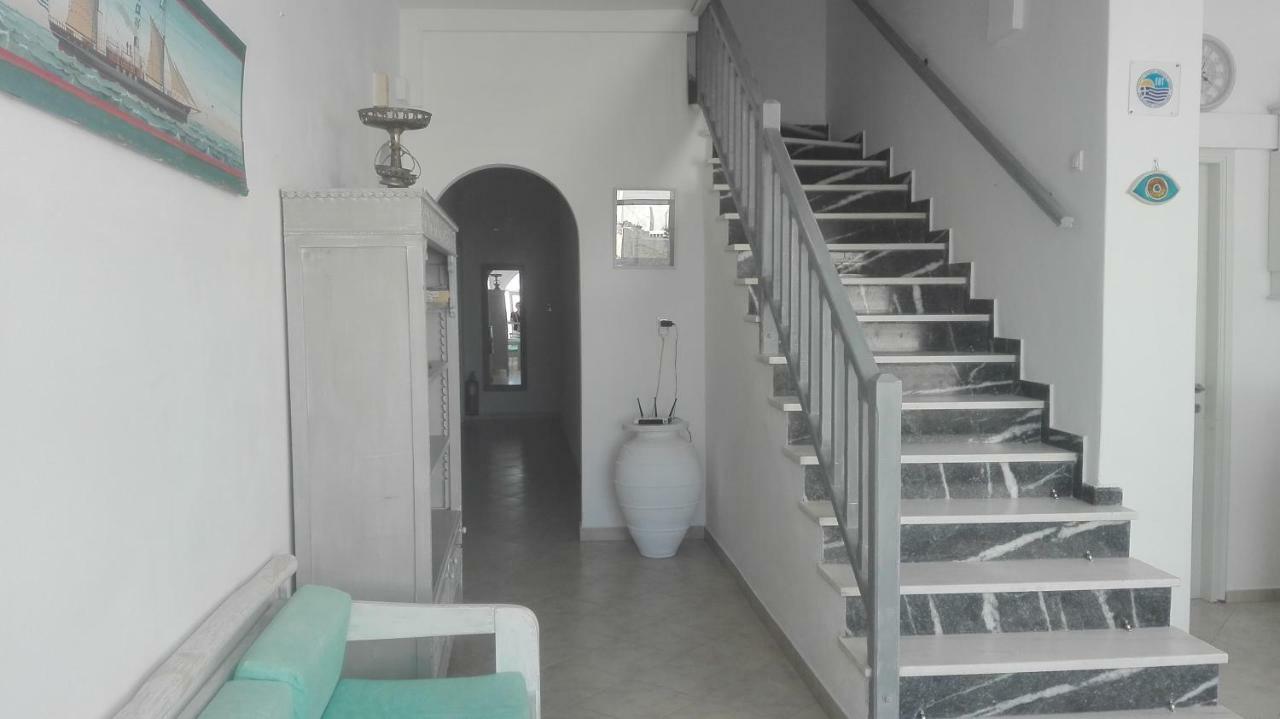 Londos Hotel ปิโซ ลิวาดิ ภายนอก รูปภาพ