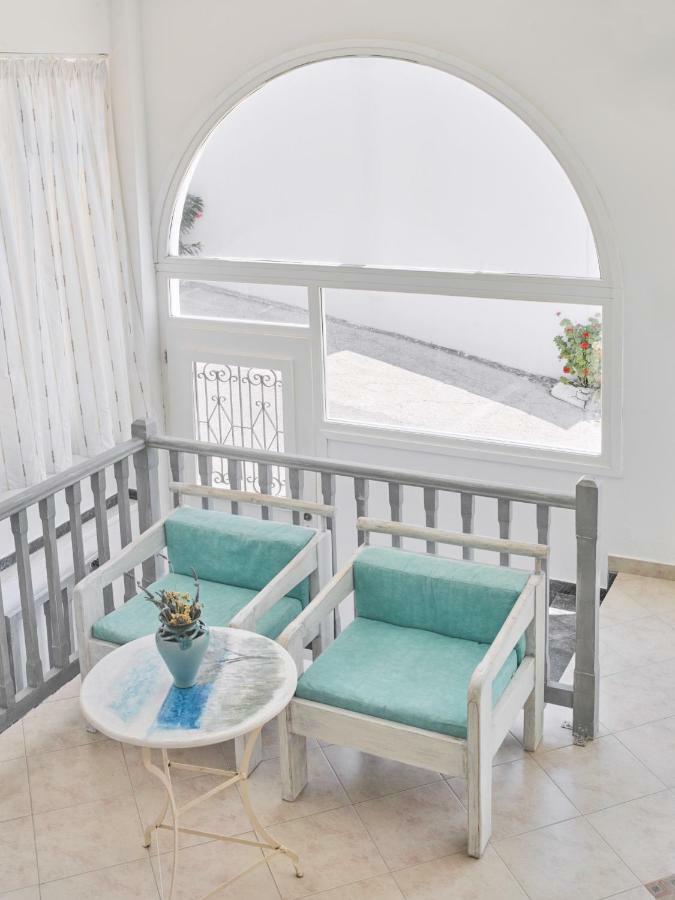 Londos Hotel ปิโซ ลิวาดิ ภายนอก รูปภาพ