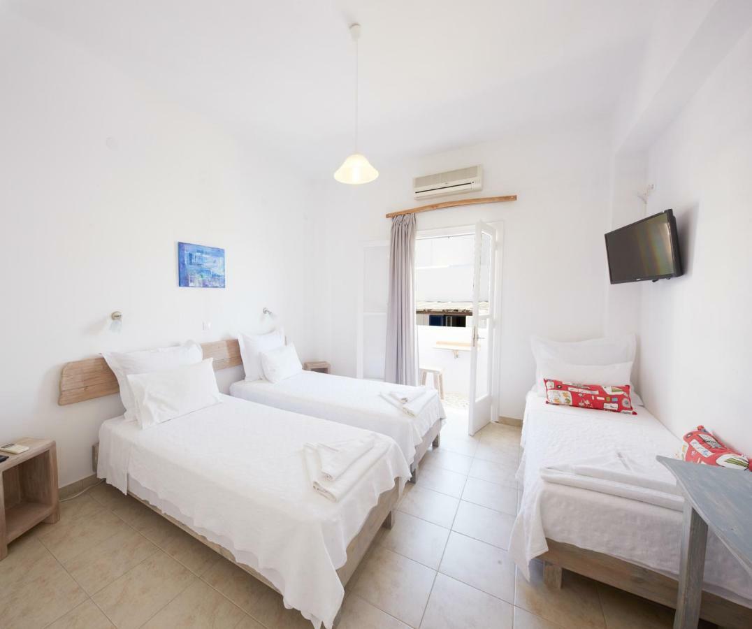 Londos Hotel ปิโซ ลิวาดิ ภายนอก รูปภาพ