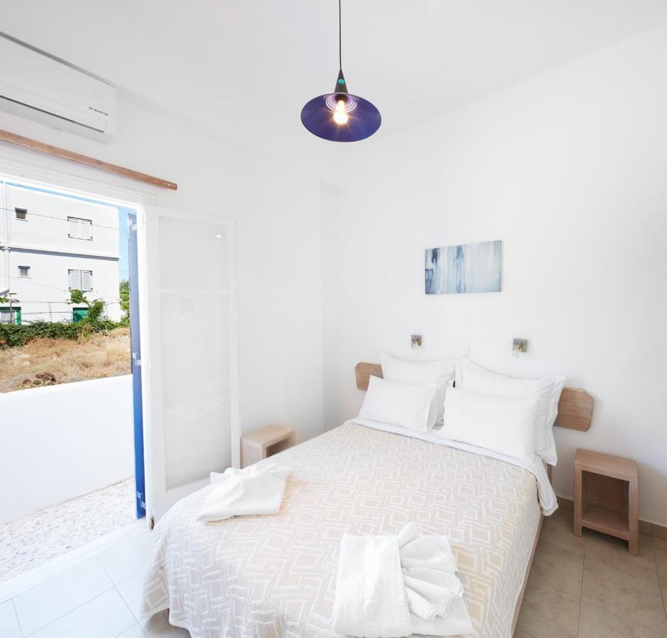 Londos Hotel ปิโซ ลิวาดิ ภายนอก รูปภาพ