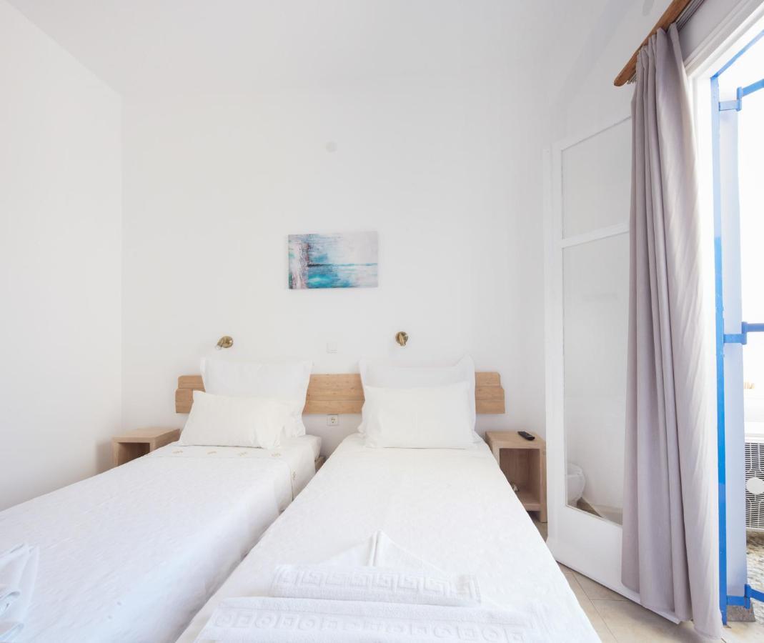Londos Hotel ปิโซ ลิวาดิ ภายนอก รูปภาพ